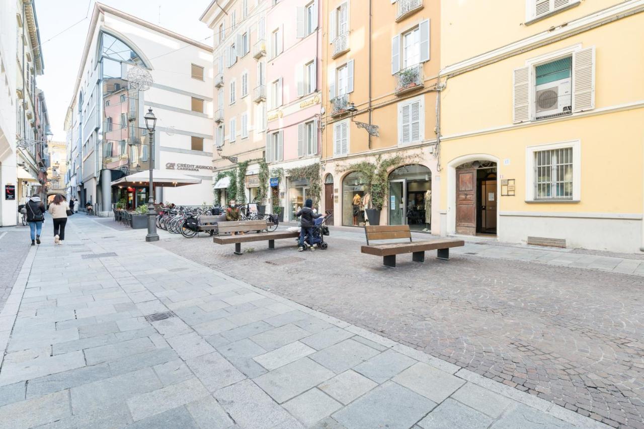 Raffinato Apt Vicino A Piazza Garibaldi X5 Parma Exterior photo