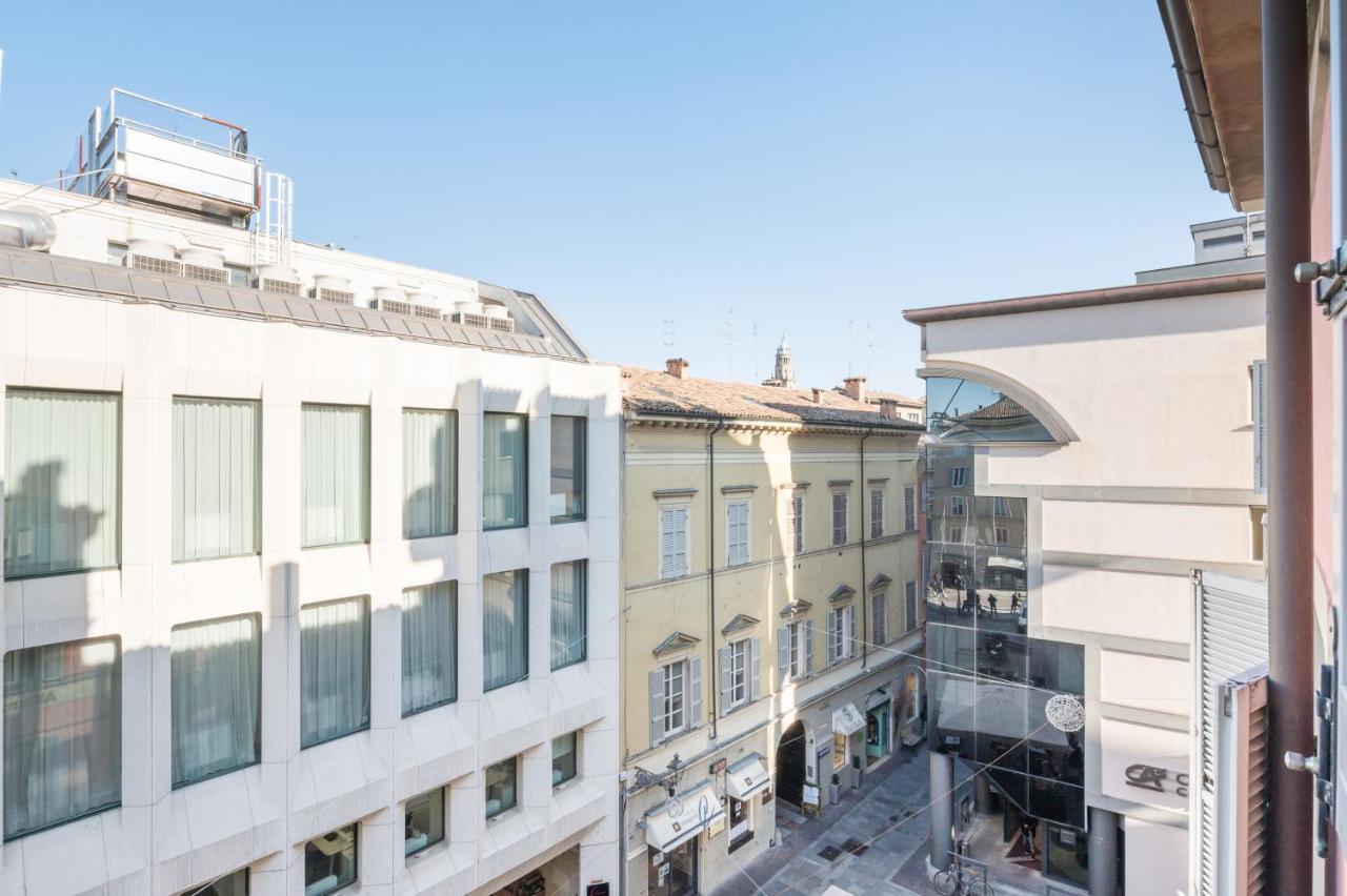 Raffinato Apt Vicino A Piazza Garibaldi X5 Parma Exterior photo